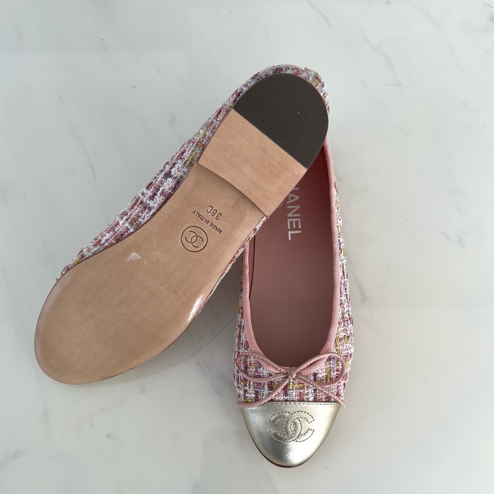 New CHANEL Pink Tweed Ballet Flats / Size 38 - Picture 8 of 14